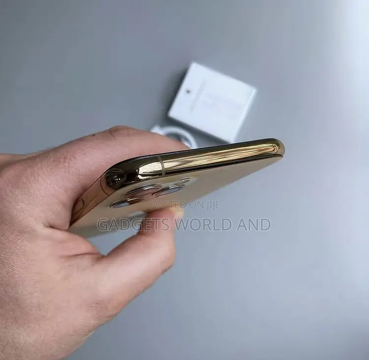 Apple iPhone 11 Pro 64 GB Gold
