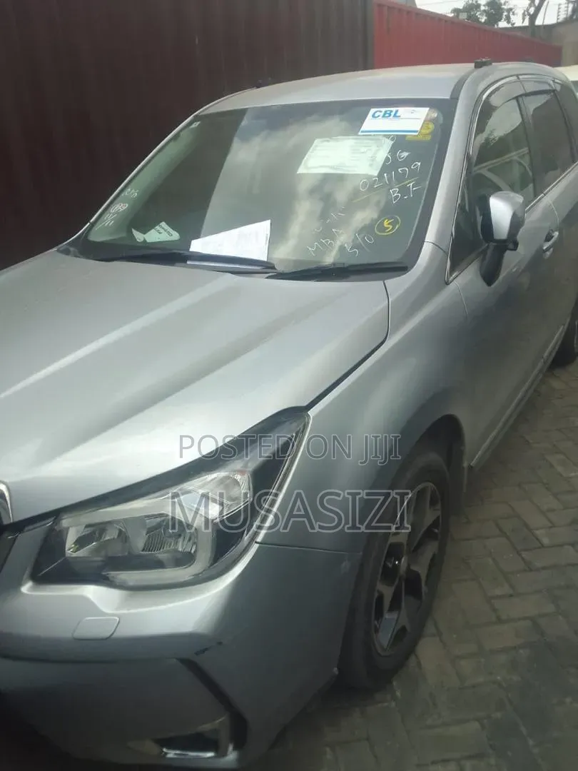 Subaru Forester 2.0XT Premium 4dr SUV AWD (2.0L 4cyl Turbo CVT) 2014