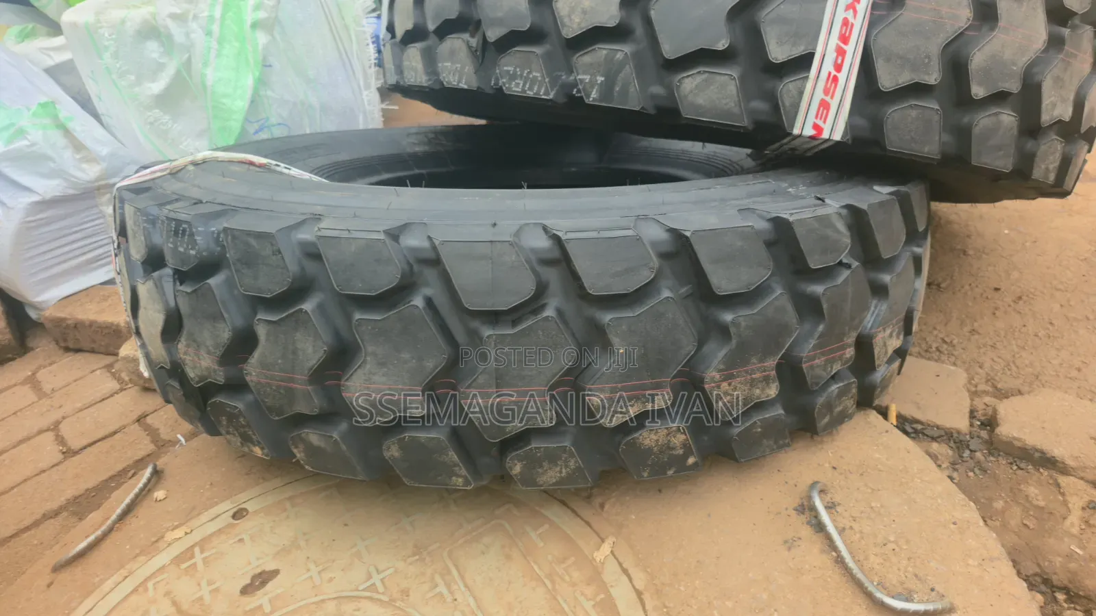 1200r20 Offroad Mudgrip Tyres for Trucks