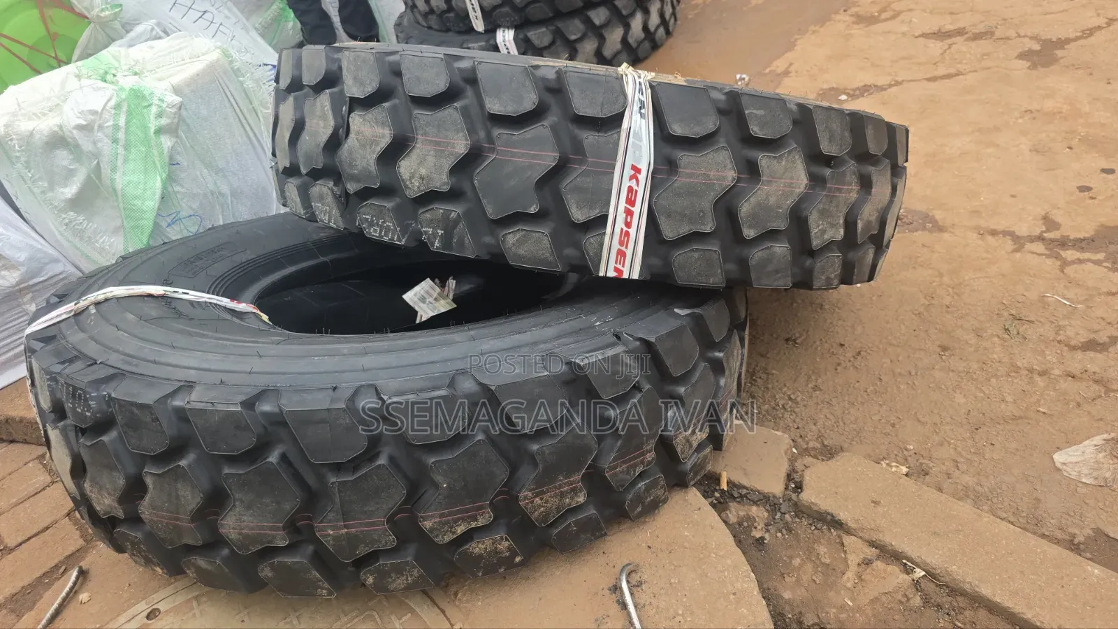 1200r20 Offroad Mudgrip Tyres for Trucks
