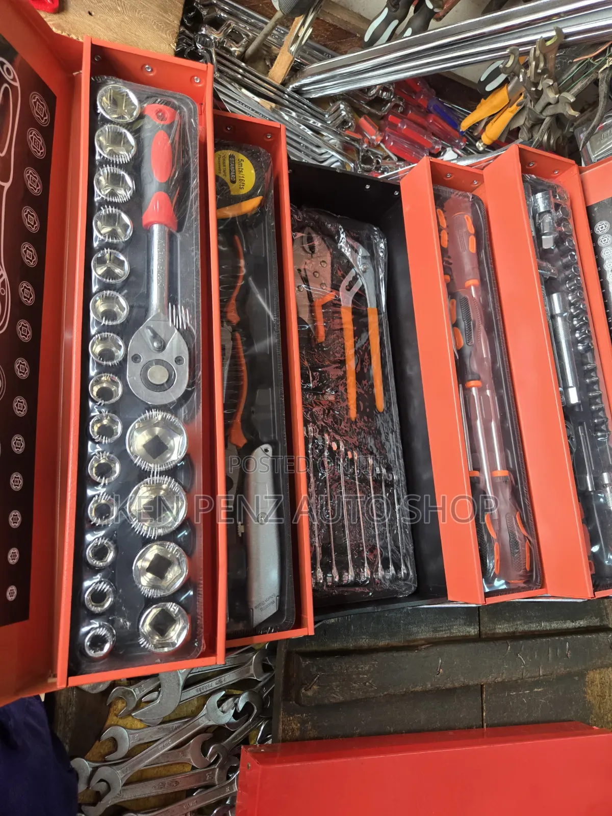 85 - Pieces Mechanical Tools Set Housed in Cantilever Box