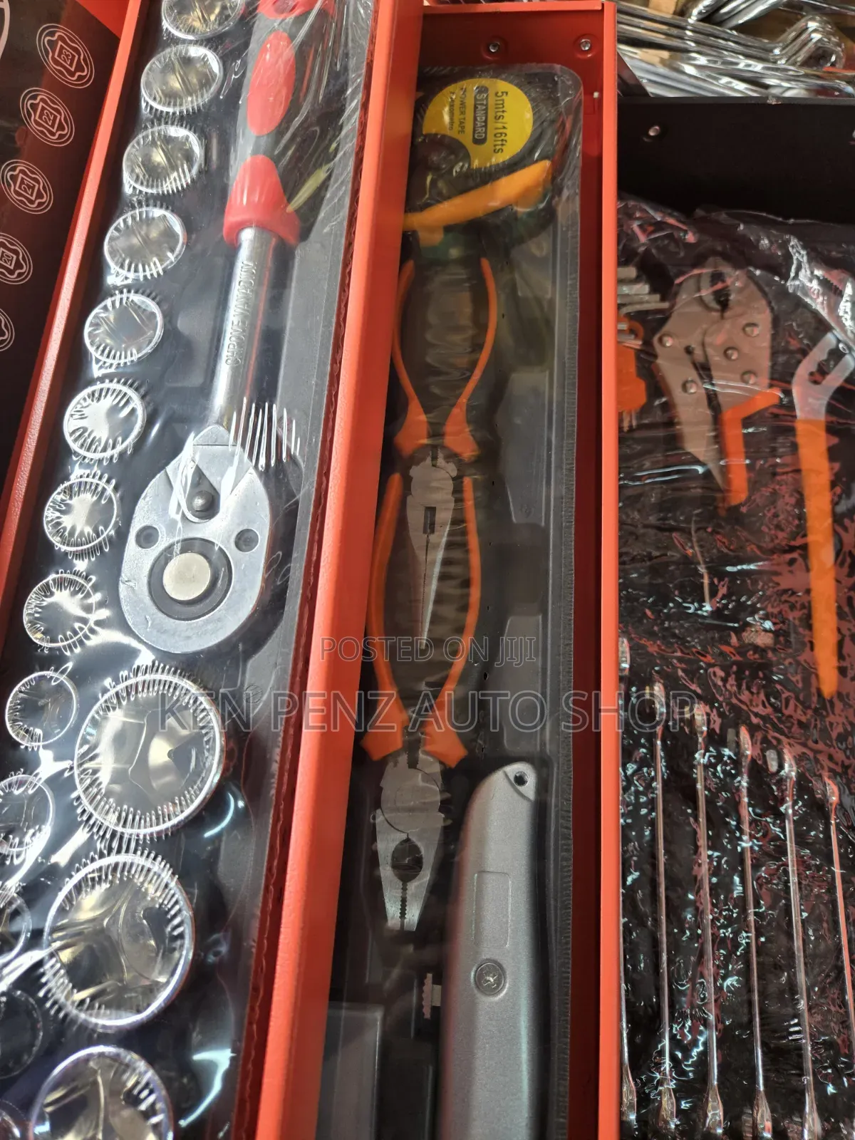 85 - Pieces Mechanical Tools Set Housed in Cantilever Box