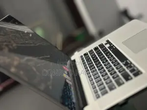 Laptop Apple MacBook Pro 2015 16GB Intel Core i7 SSD 500GB