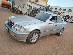 Mercedes-Benz C200 2001 Silver