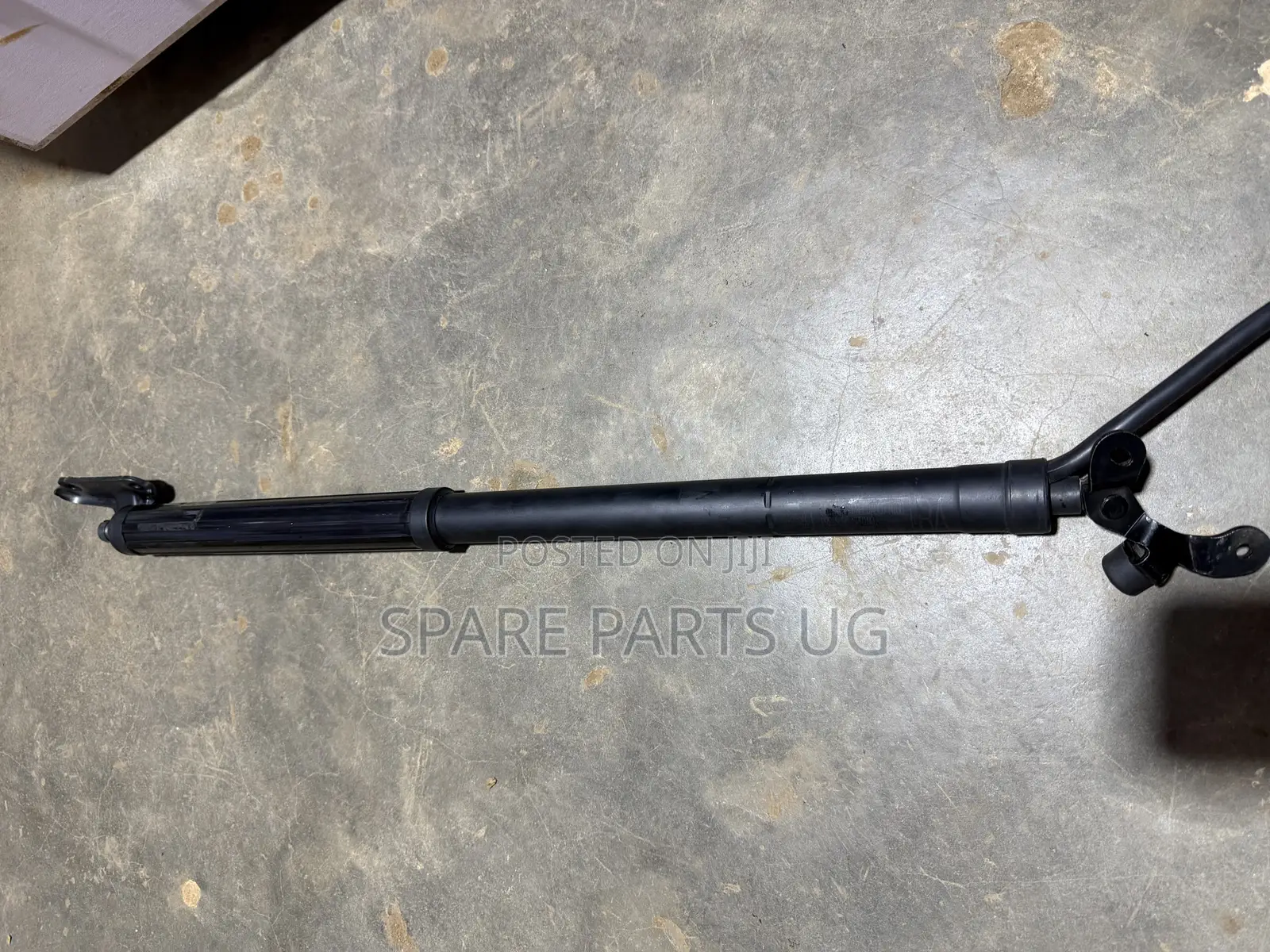 Harrier 2014 - 2019 Electric Boot Shocks / Power Tailgate Strut