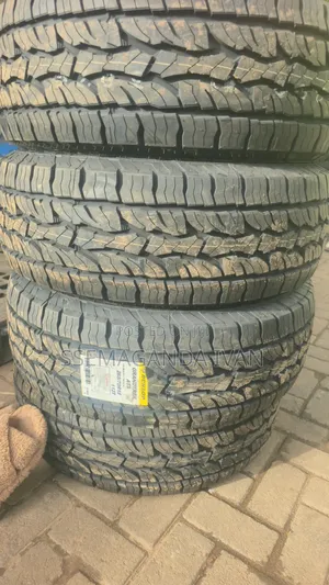 265/70r15 Japanese Dunlop Grandtrek Tyres for Hilux