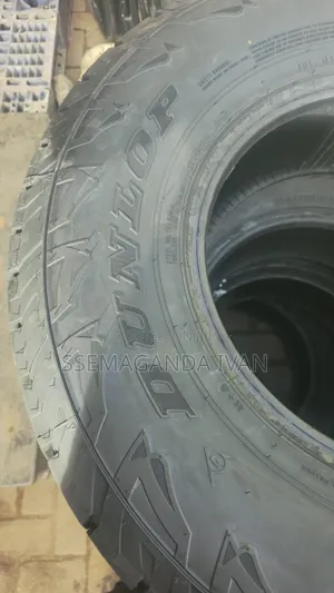 265/70r15 Japanese Dunlop Grandtrek Tyres for Hilux