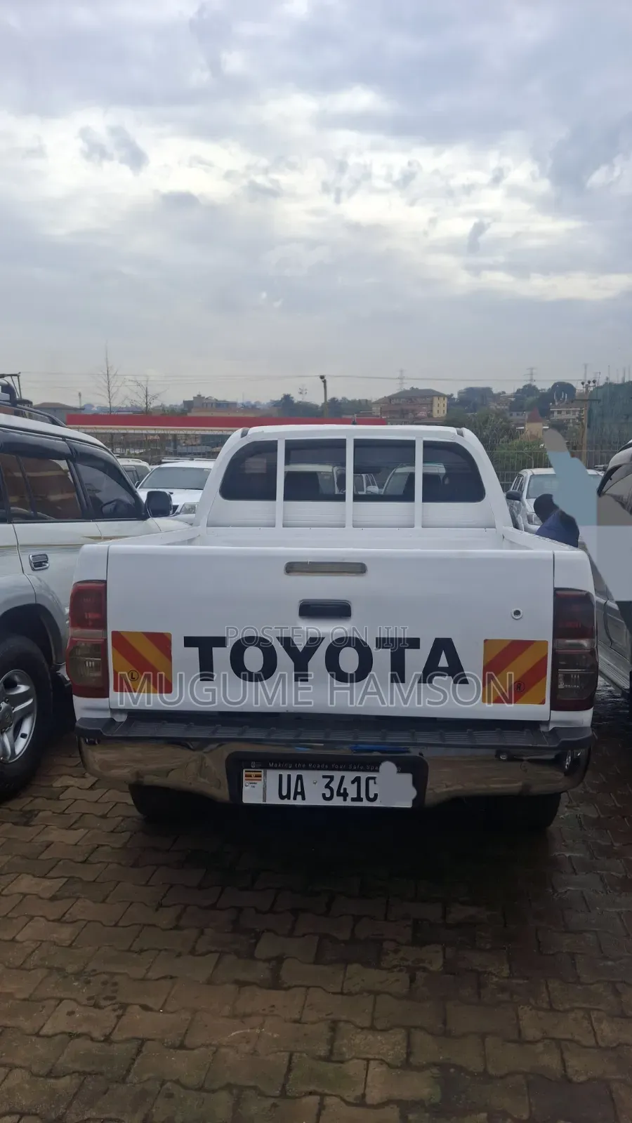 Toyota Hilux 2.5 D-4D 4X4 SRX 2010 White