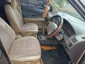 Toyota Gaia 2000 Gray