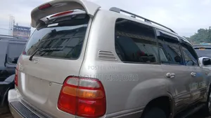 Toyota Land Cruiser 2007 Gold