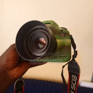 Selling This Good Canon 5d Mark Iii