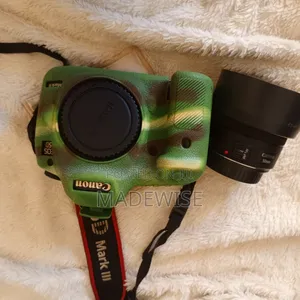 Selling This Good Canon 5d Mark Iii