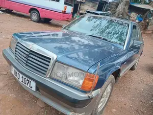 Mercedes-Benz 190E 1994 Blue