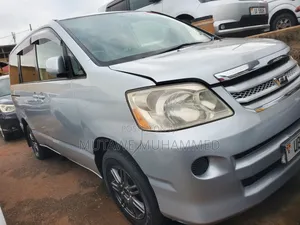 Toyota Noah 2007 Silver