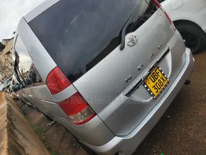Toyota Noah 2007 Silver