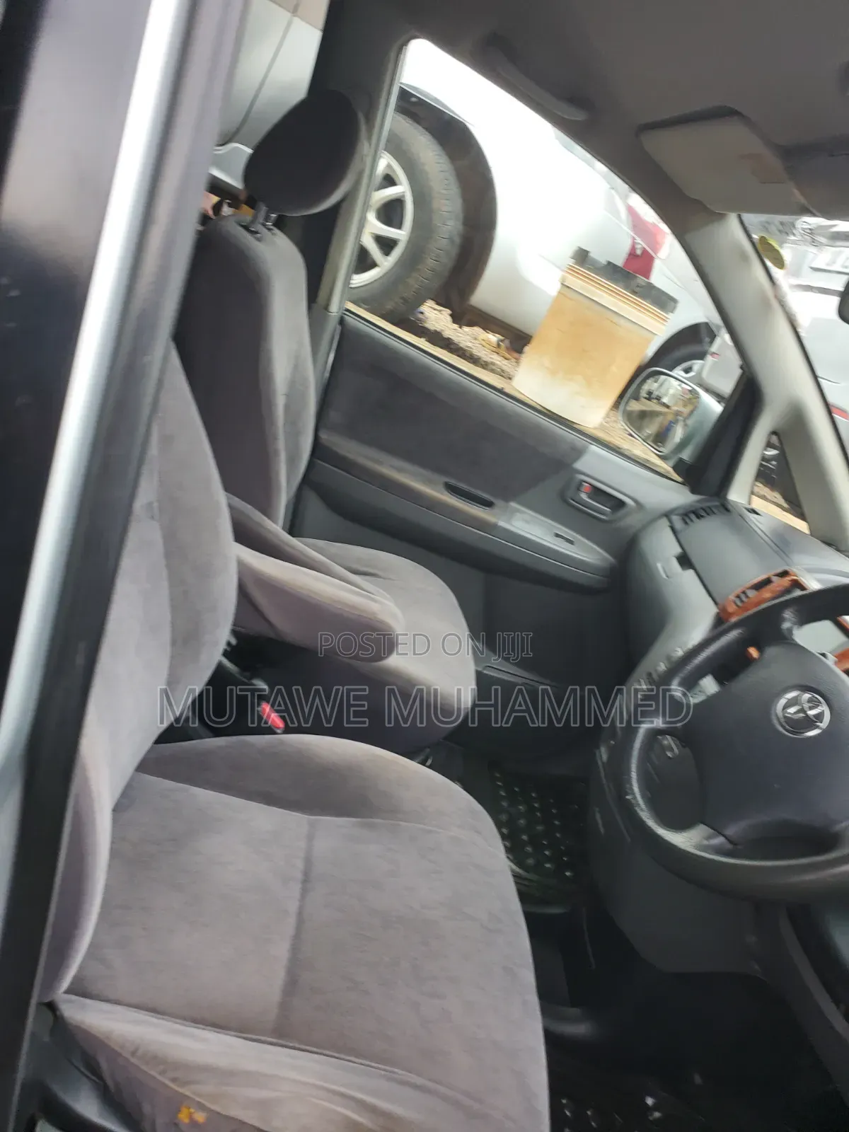 Toyota Noah 2007 Silver