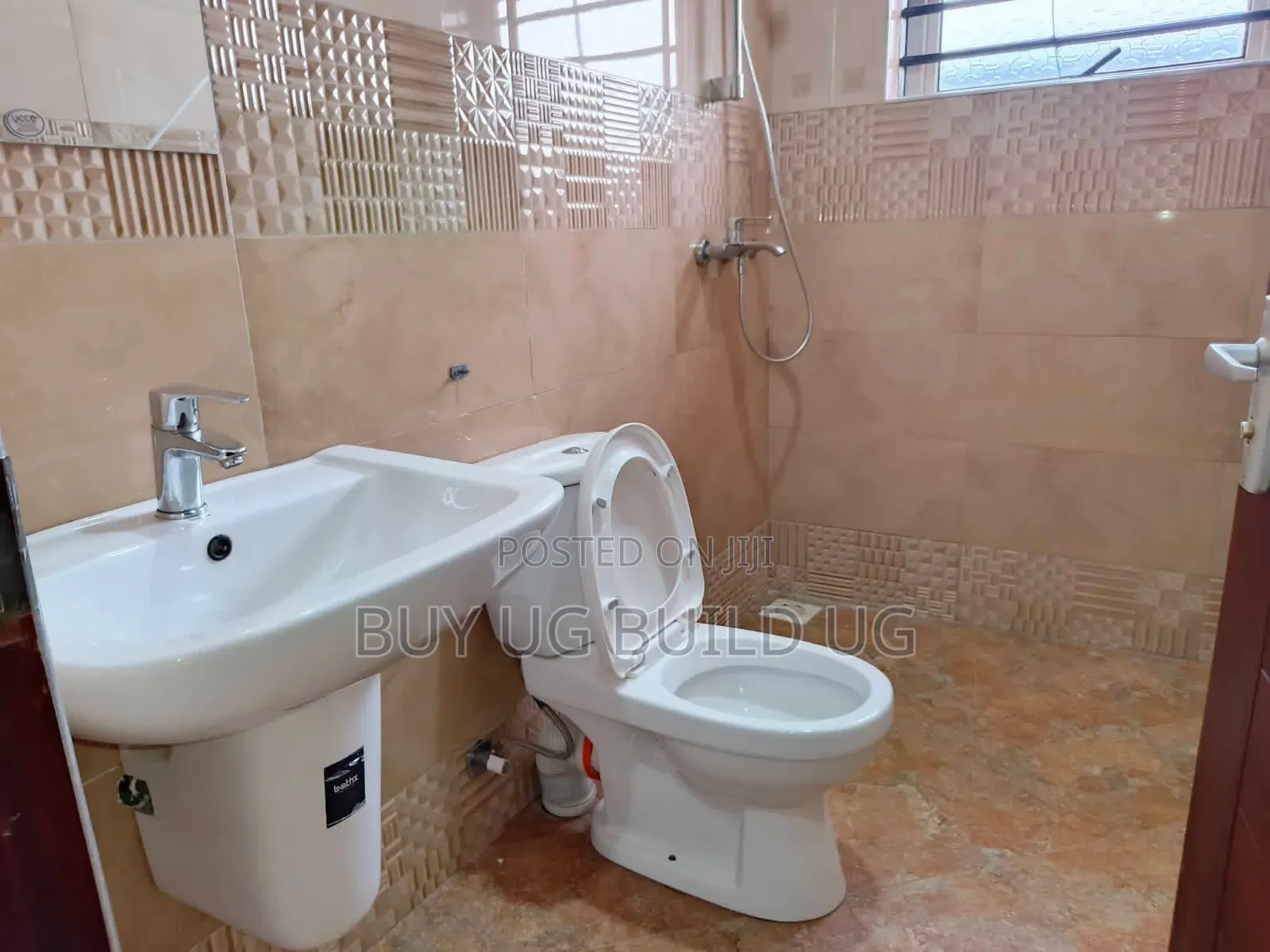 2bdrm House in Kira, Central Division for rent