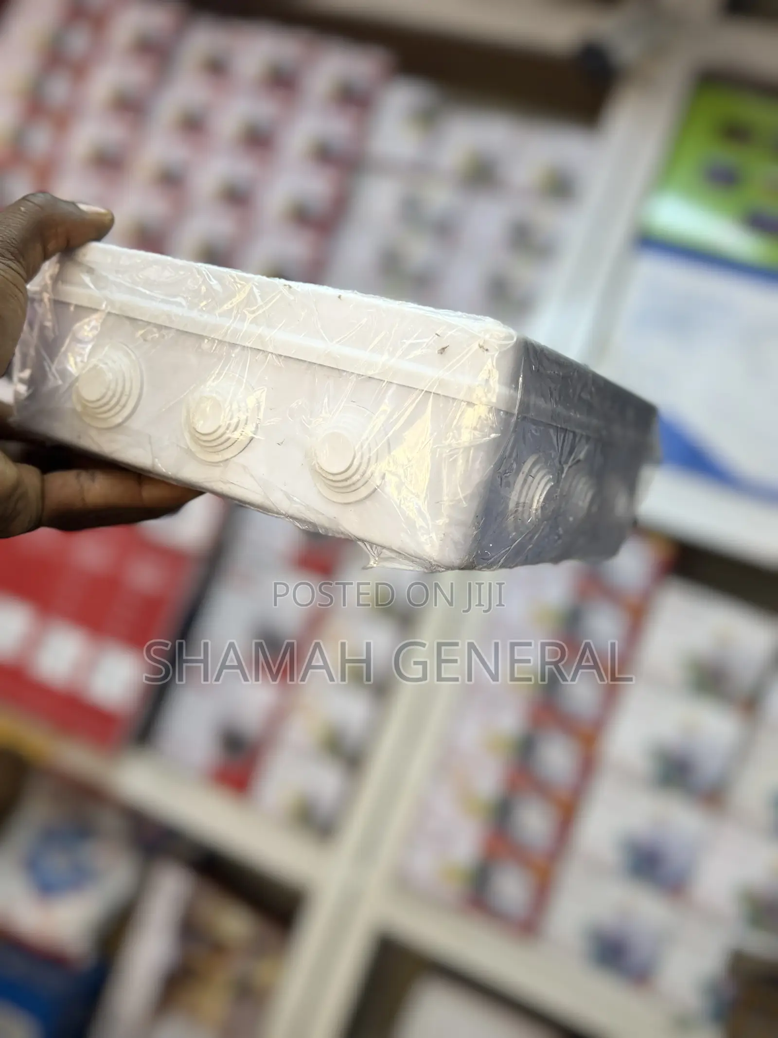 Plastic Adaptable Boxes in All Sizes