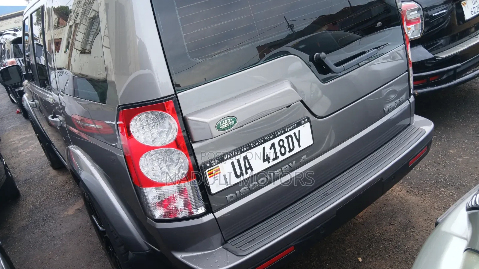 Land Rover Discovery 2012 Gray