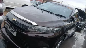 Toyota Harrier 2015