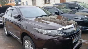 Toyota Harrier 2015