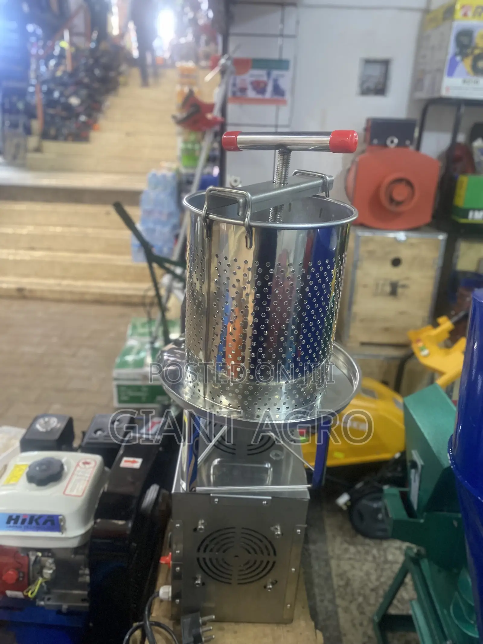 Honey Extractor Machine