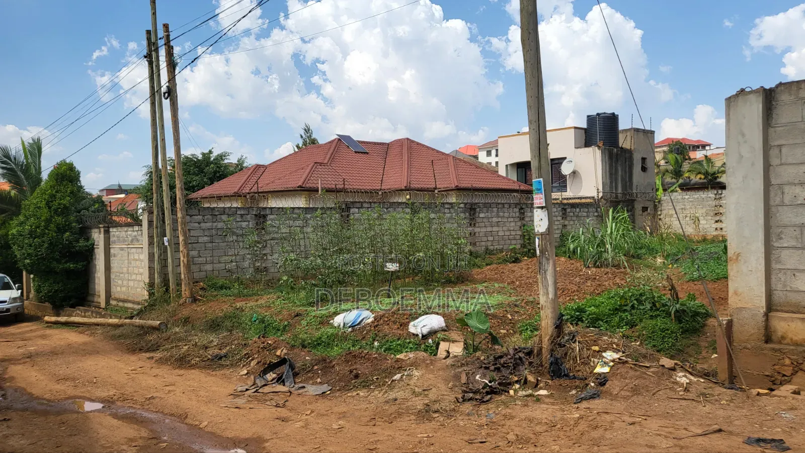 Land for 50x100ft in Kyanja-Kungu