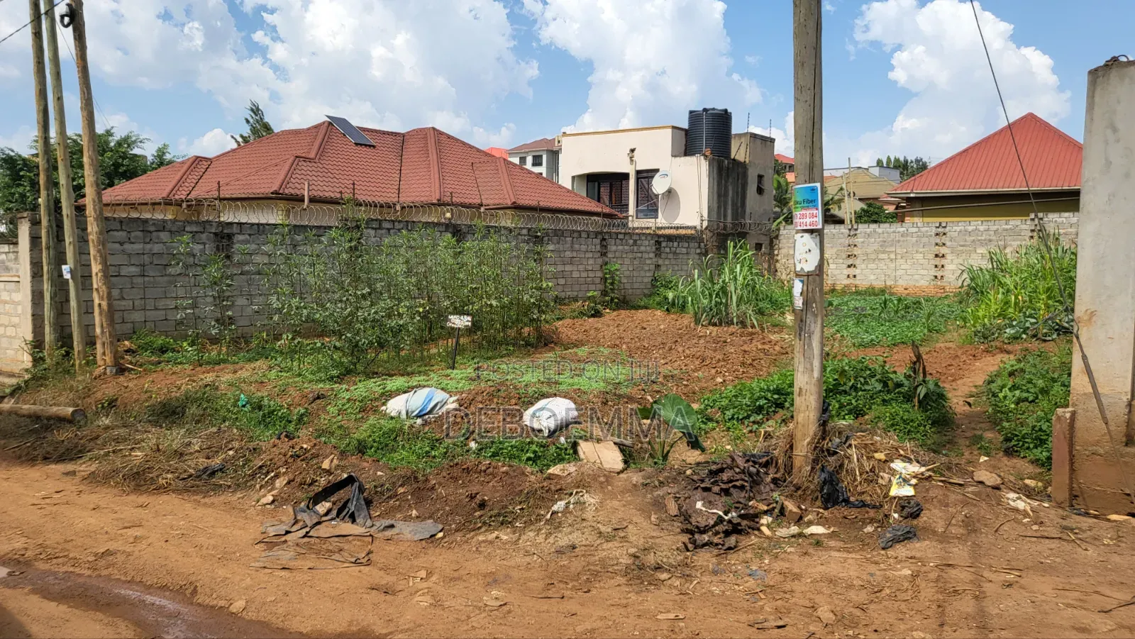 Land for 50x100ft in Kyanja-Kungu