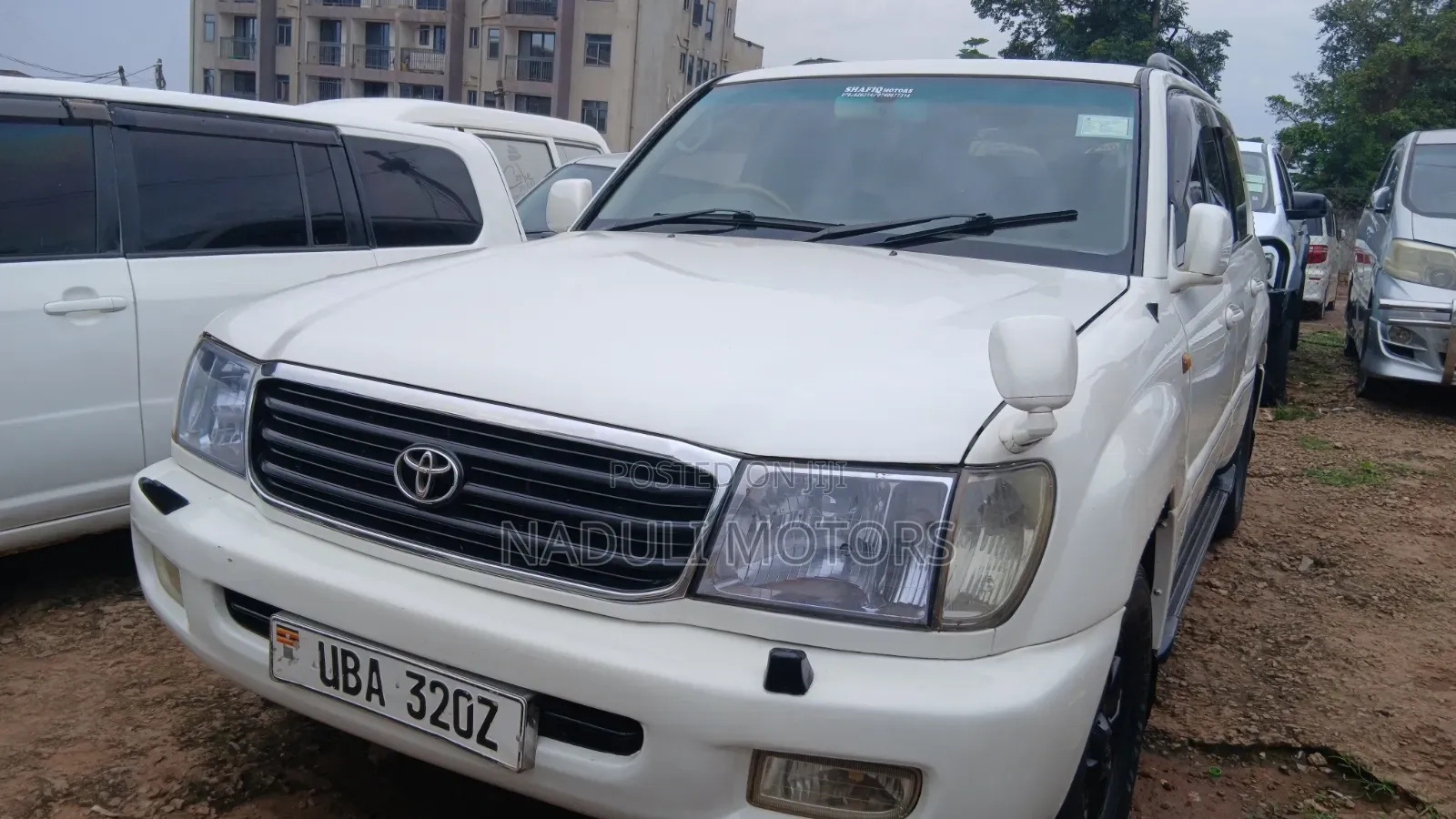 Toyota Land Cruiser 2006 White