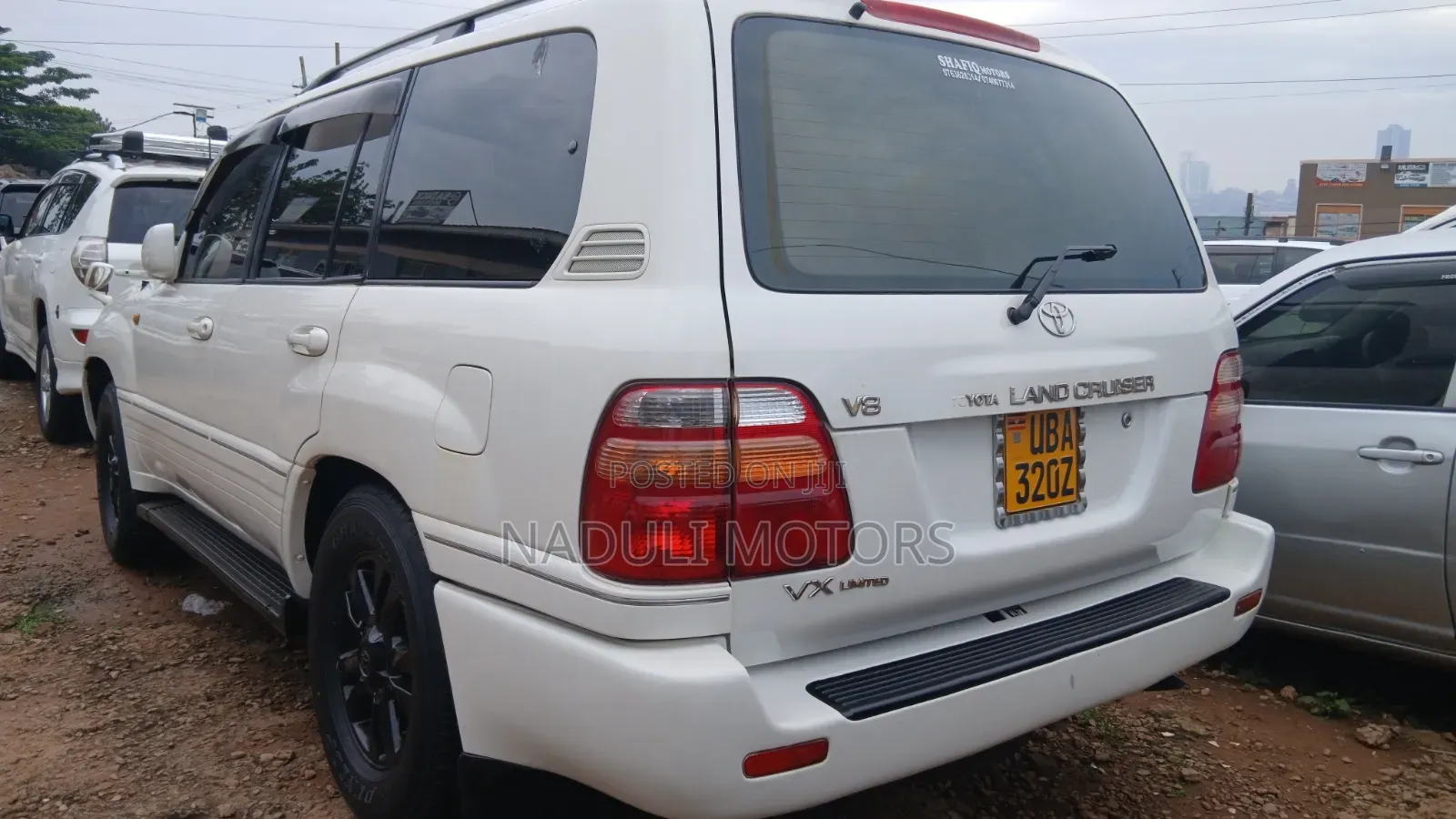 Toyota Land Cruiser 2006 White