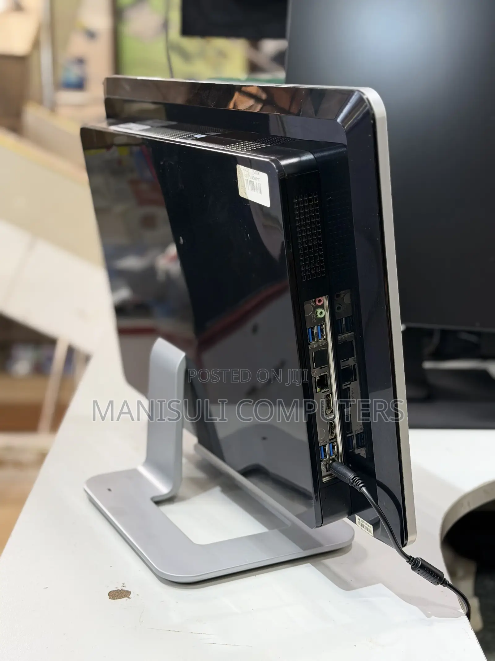 Desktop Computer Dell OptiPlex 7060 8GB Intel Core i5 SSD 128GB