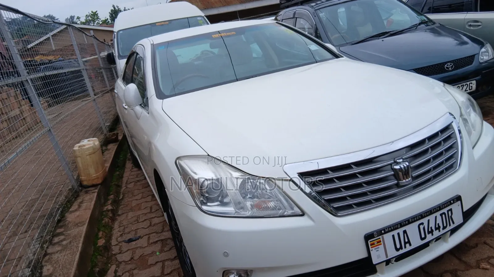 Toyota Crown 2015 White