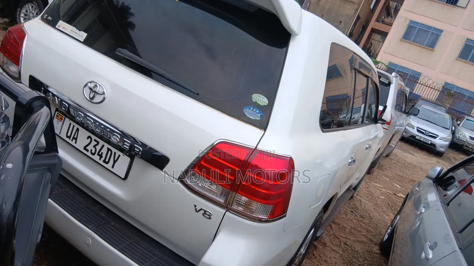 Toyota Land Cruiser 2009 White