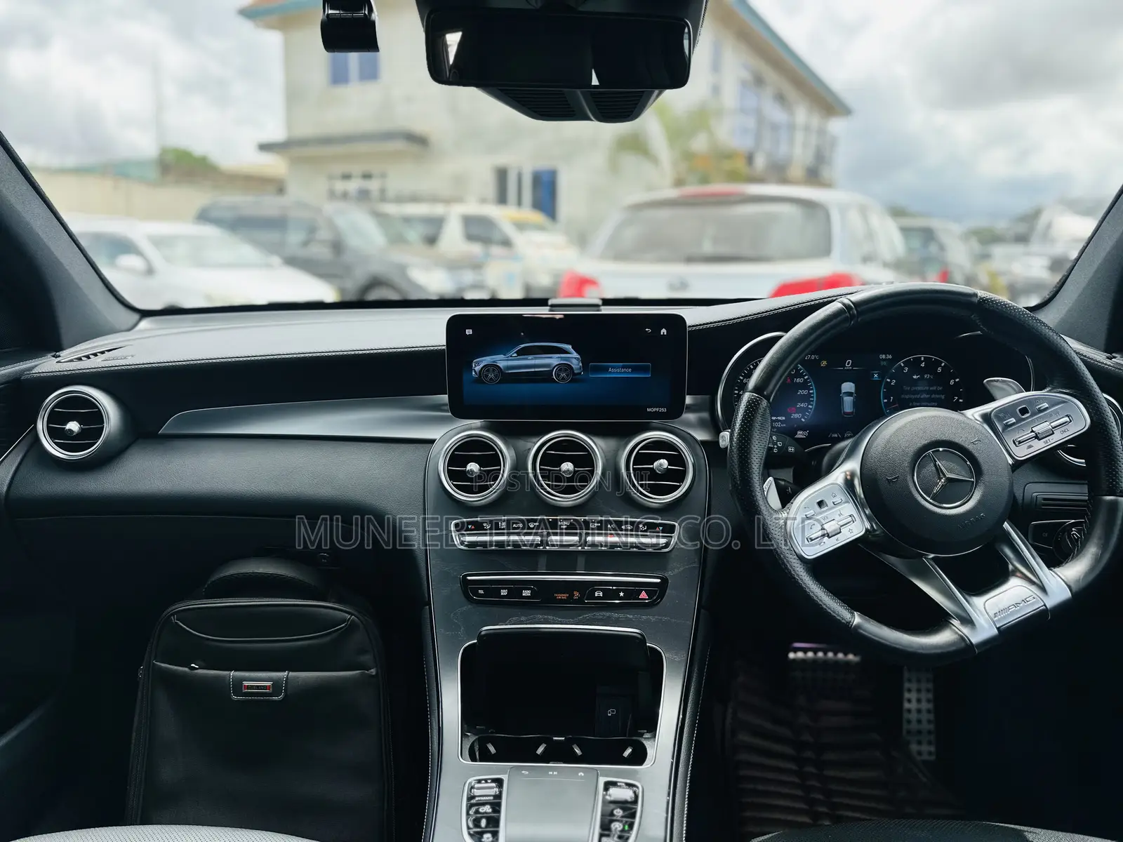 Mercedes-Benz GLC-Class 2021