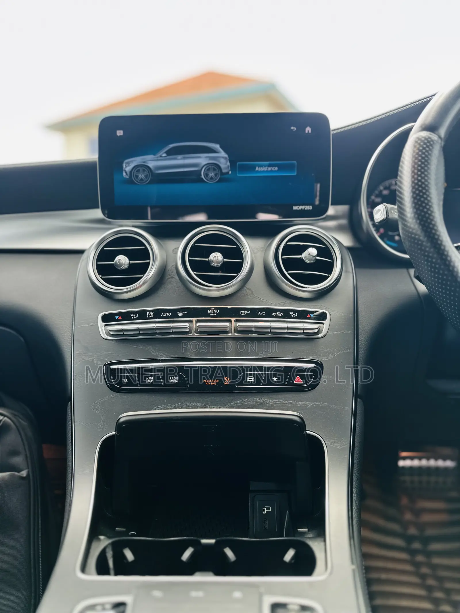 Mercedes-Benz GLC-Class 2021
