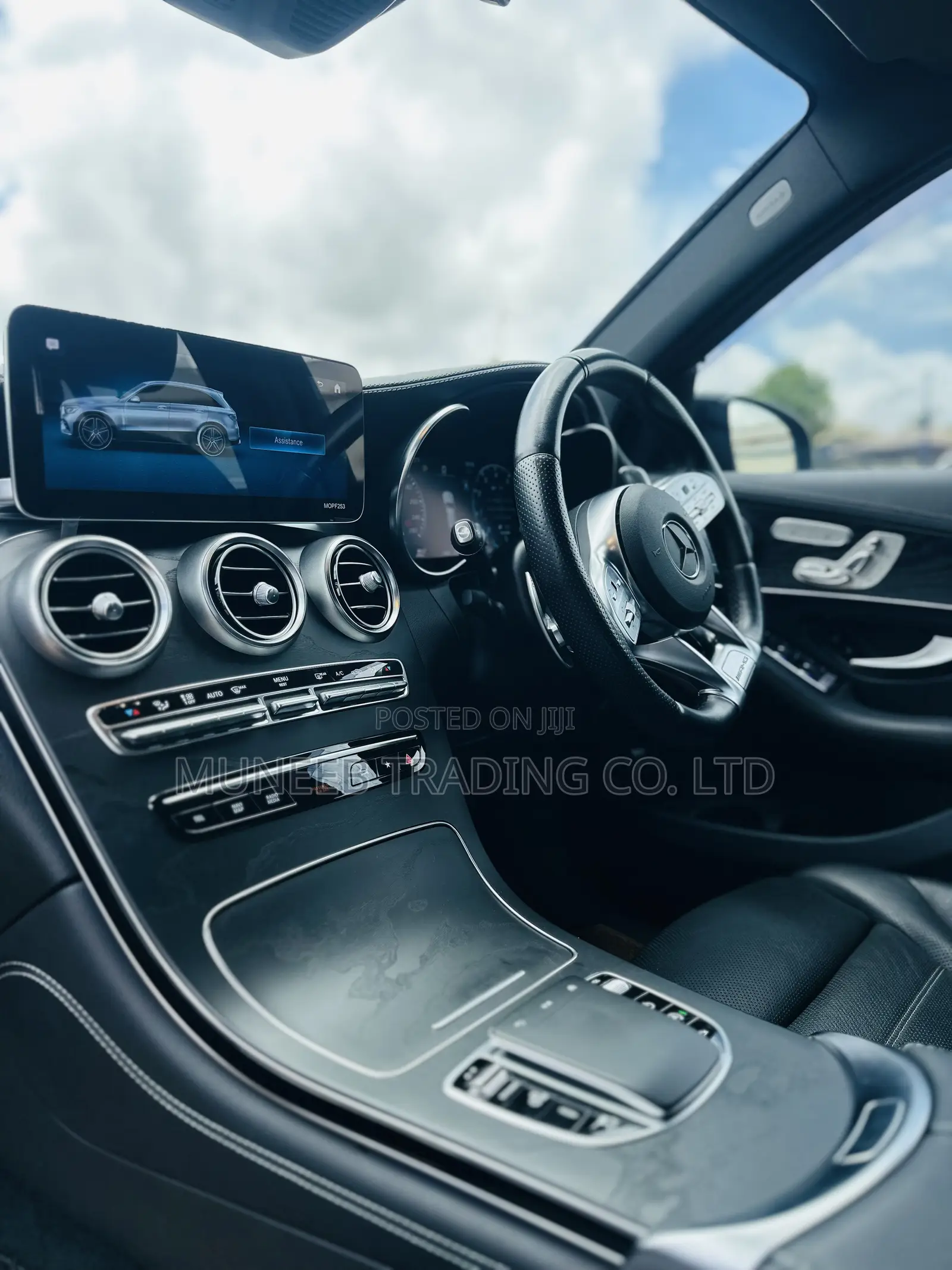 Mercedes-Benz GLC-Class 2021