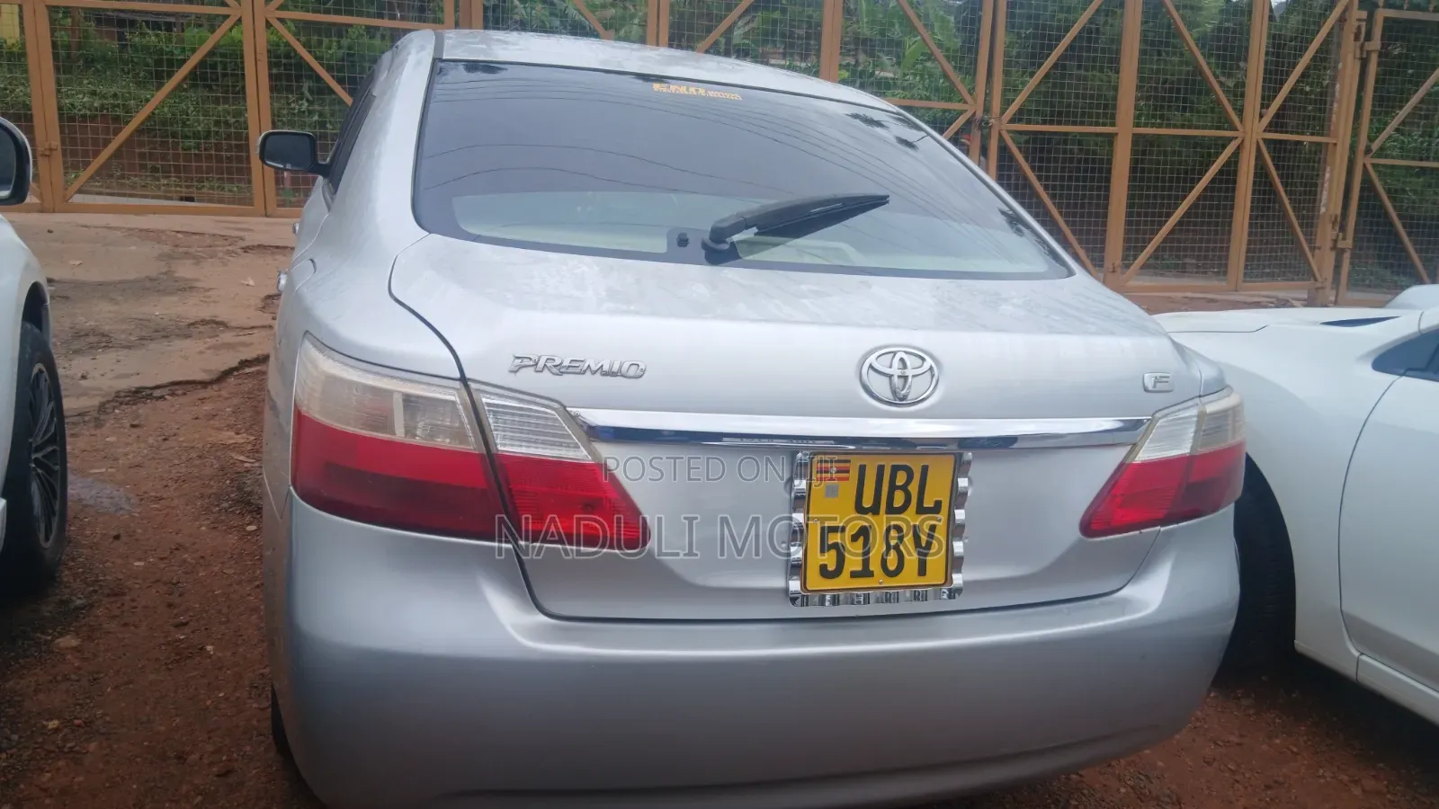 Toyota Premio 2009 Silver
