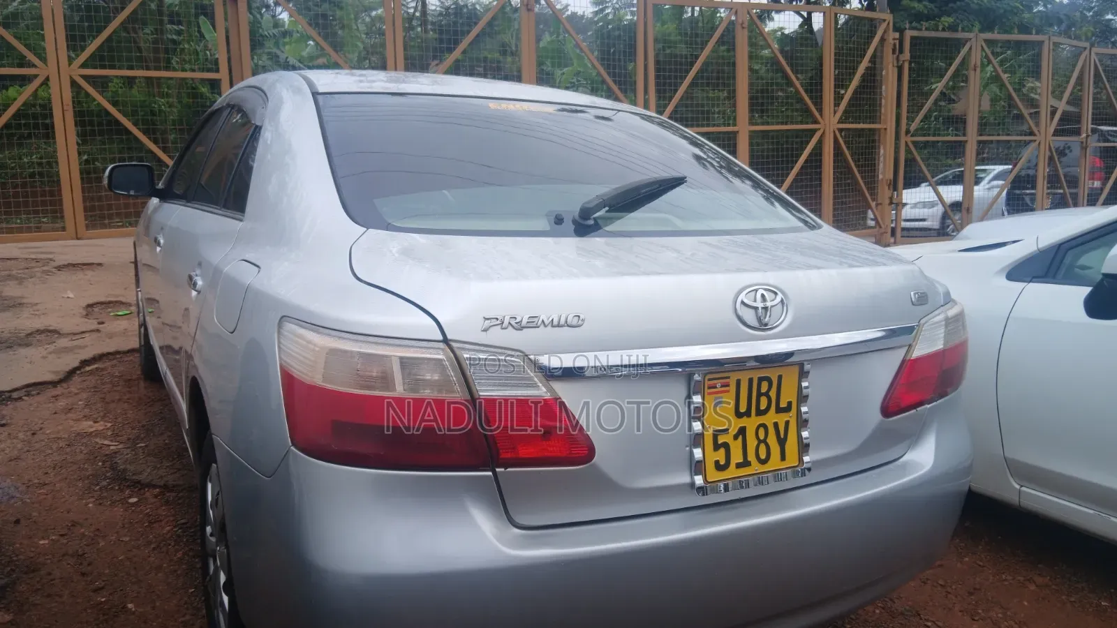 Toyota Premio 2009 Silver