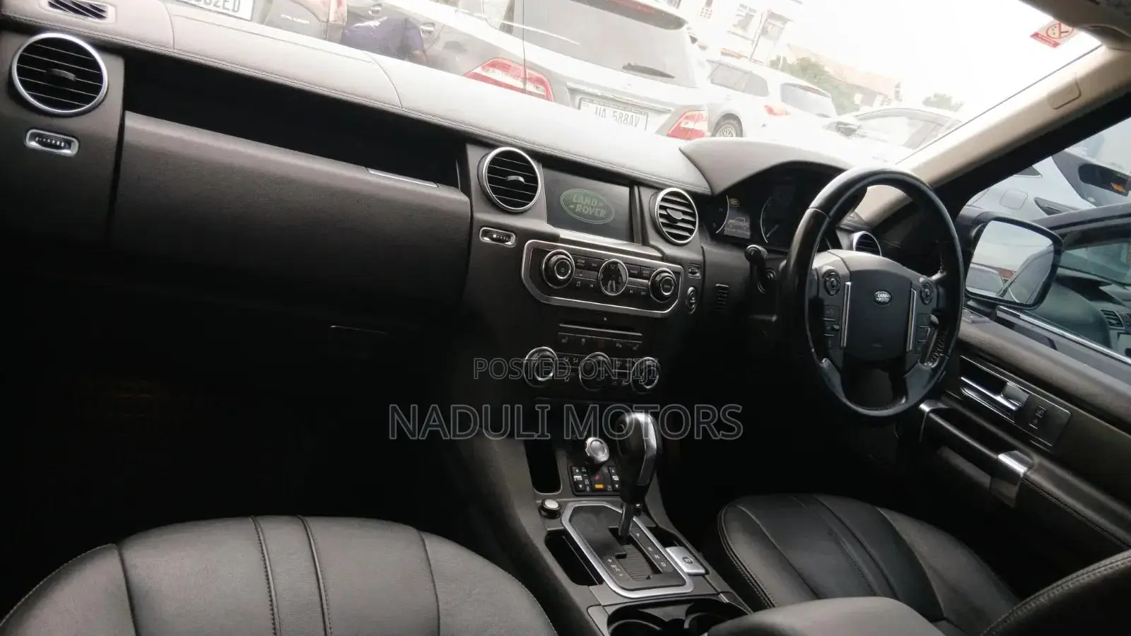 Land Rover Discovery 2012 Gray