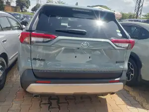 Toyota RAV4 2019 Green