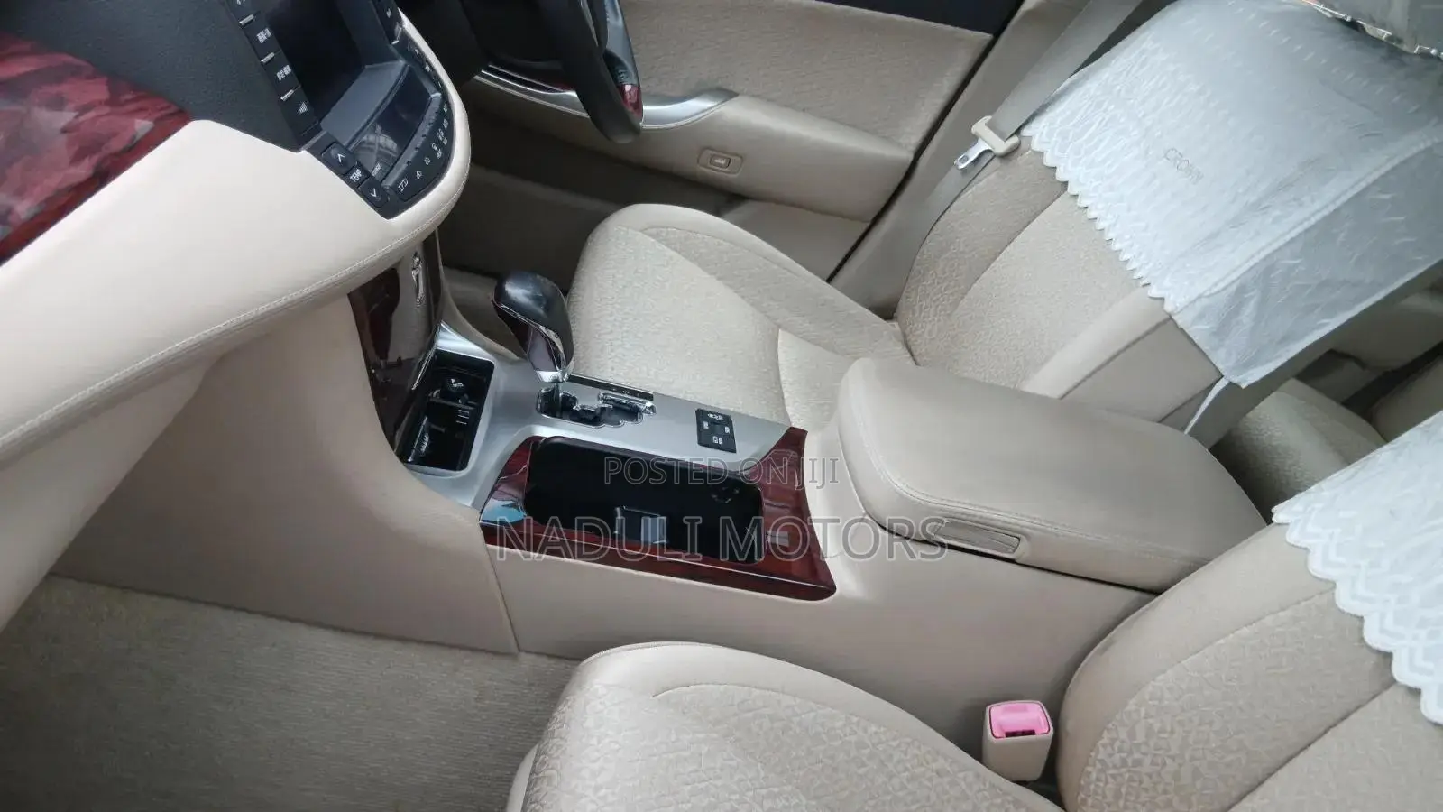 Toyota Crown 2015 White