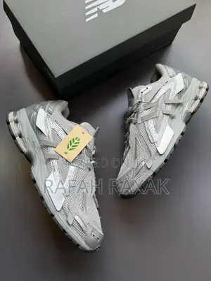 Authentic New Balance 1906a Trainers