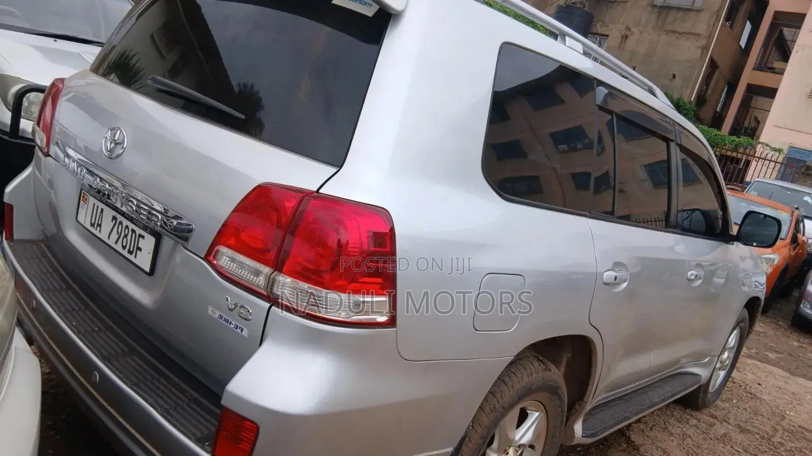 Toyota Land Cruiser 2006 Silver