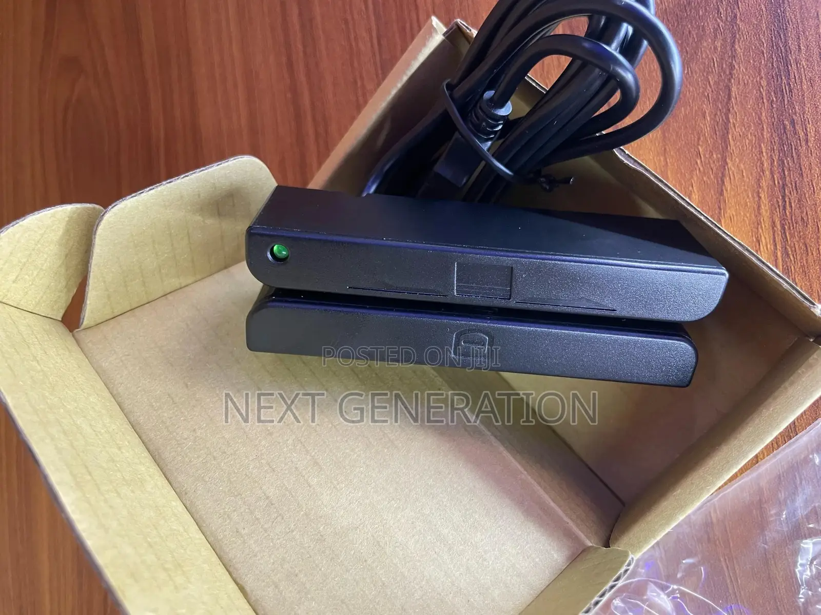 Magnetic Stripe Card Reader