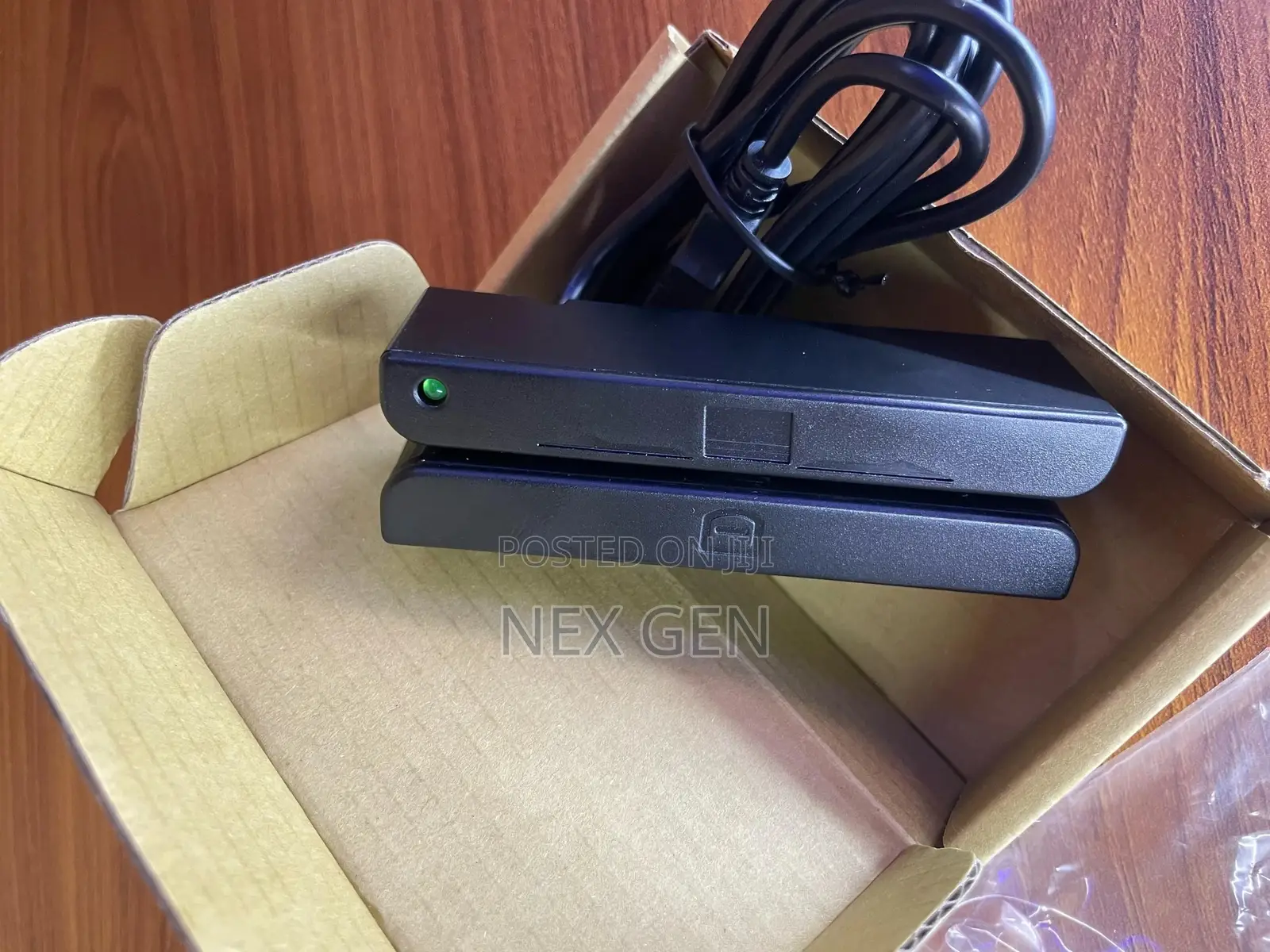 Magnetic Stripe Card Reader