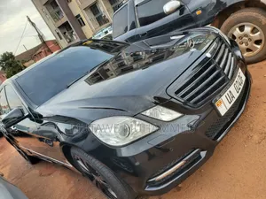 Mercedes-Benz E300 2011 Black