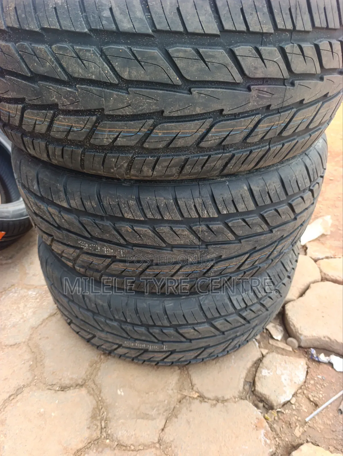 285/45r22 Fronw