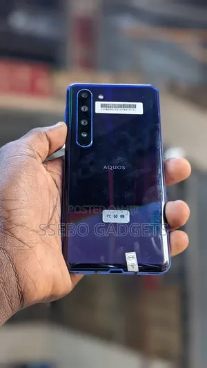 Sharp Aquos R5G 256 GB