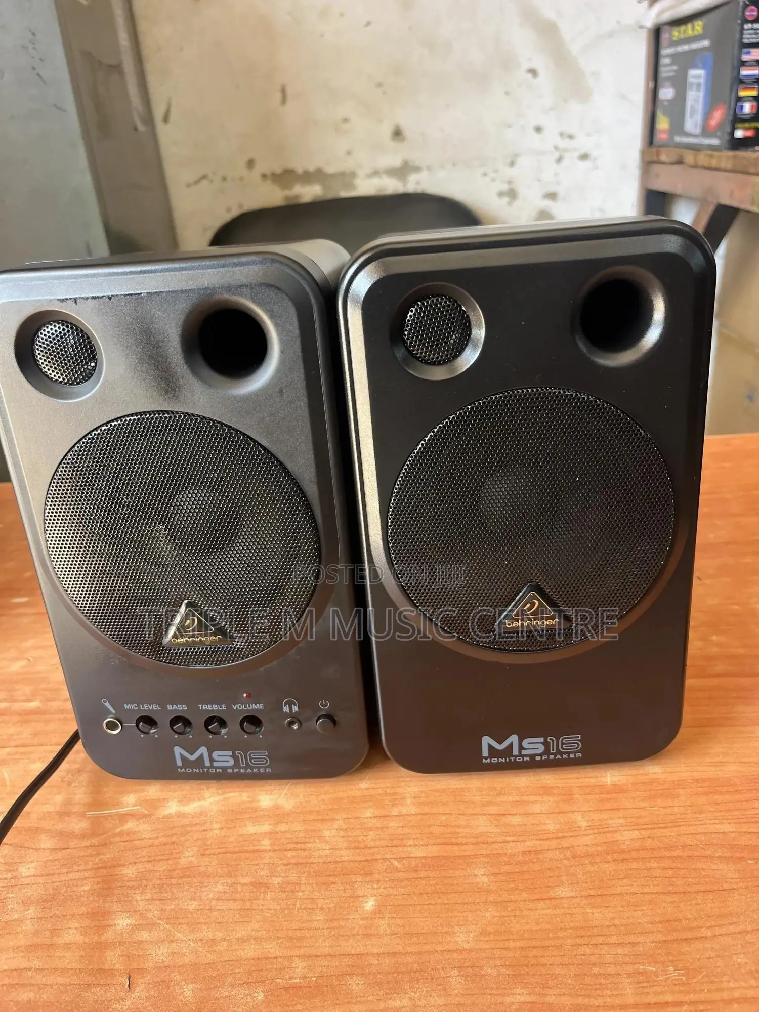 Behringer Ms16 Studio Monitors