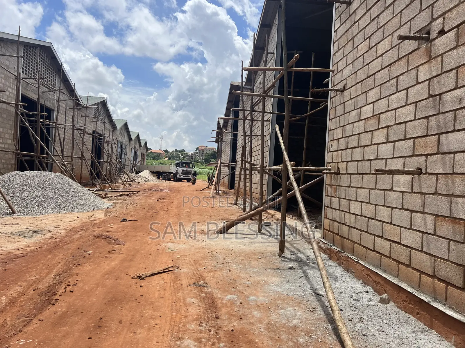 Factory Warehouses for Rent in Banda